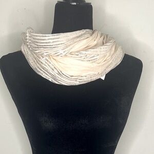 David & Young Metallic Infinity Scarf Ivory Silver NWT